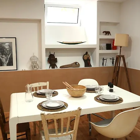 Mypeacefulparishome B&B